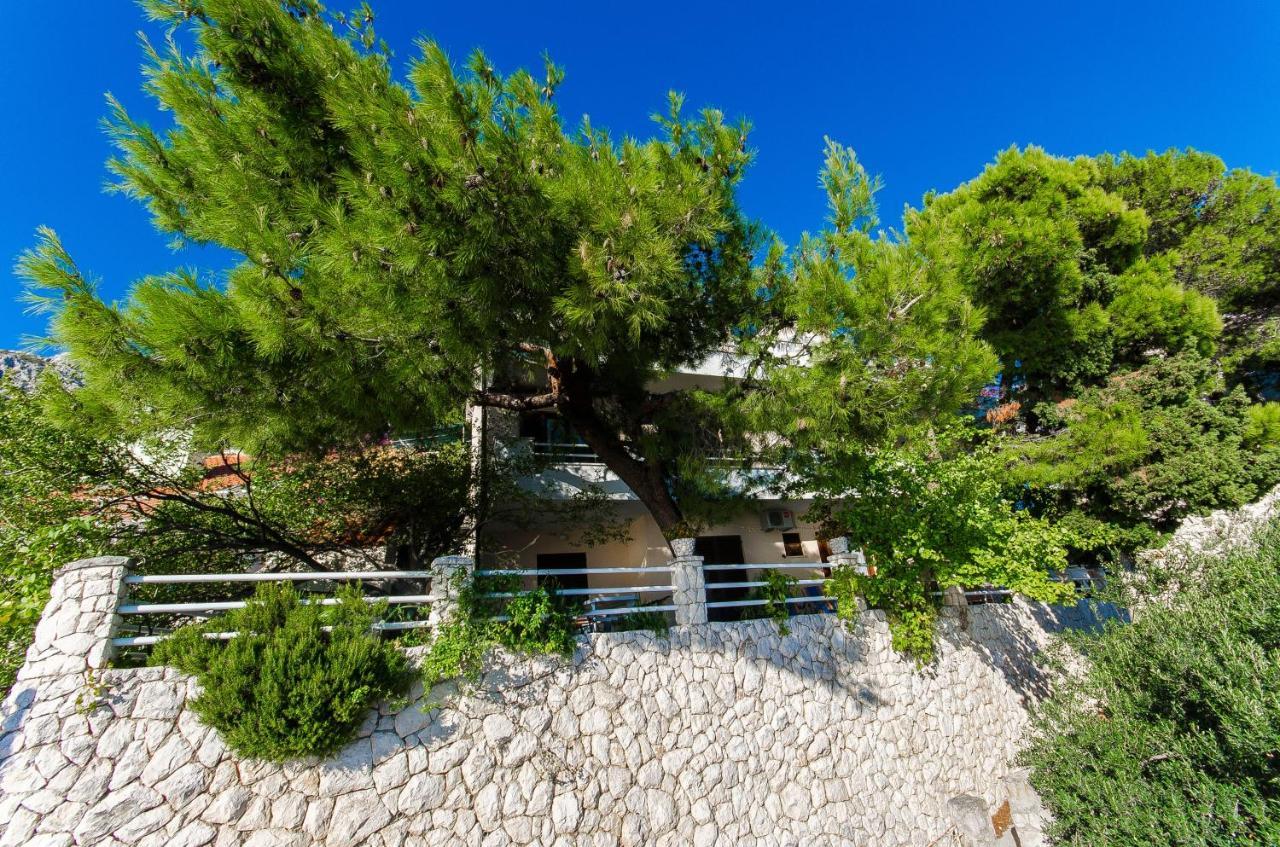 Apartments By The Sea Pisak, Omis - 2802 Екстер'єр фото