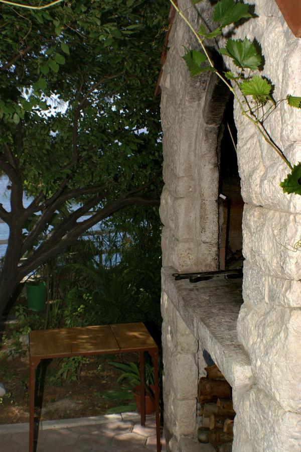 Apartments By The Sea Pisak, Omis - 2802 Екстер'єр фото