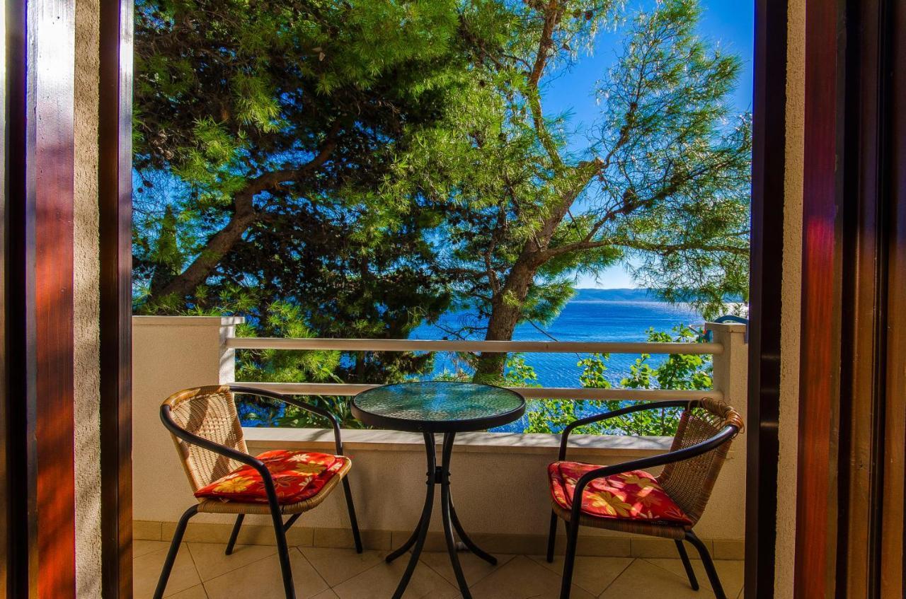 Apartments By The Sea Pisak, Omis - 2802 Екстер'єр фото